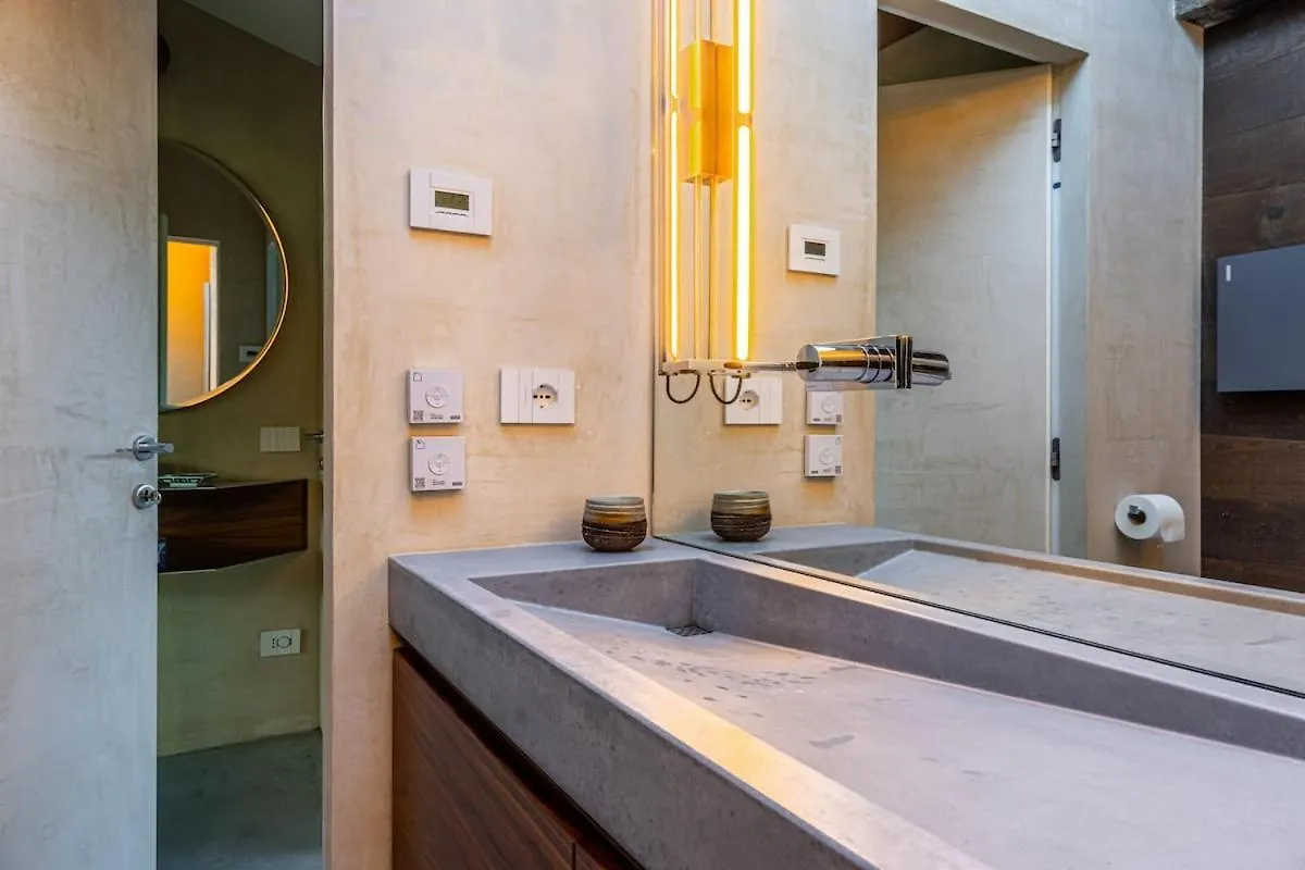 Moscova Elegance And Modern Design With Rooftop Milan 0*,