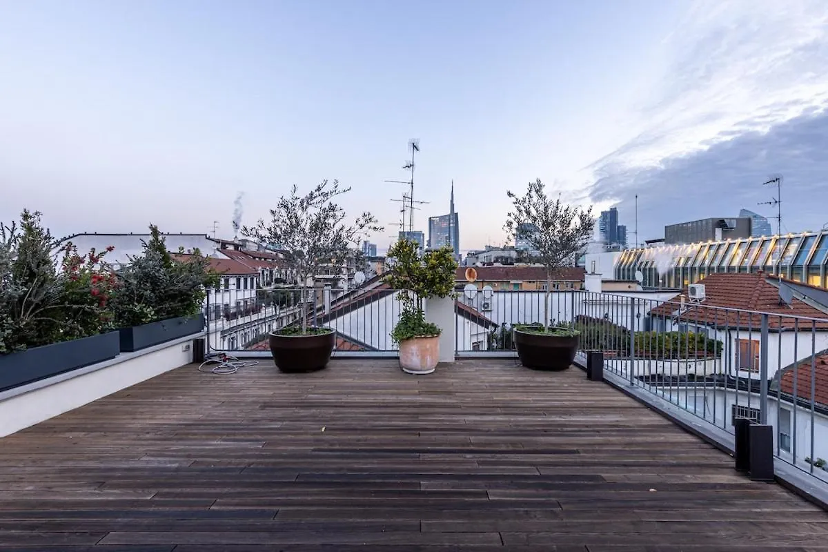 Moscova Elegance And Modern Design With Rooftop Milan