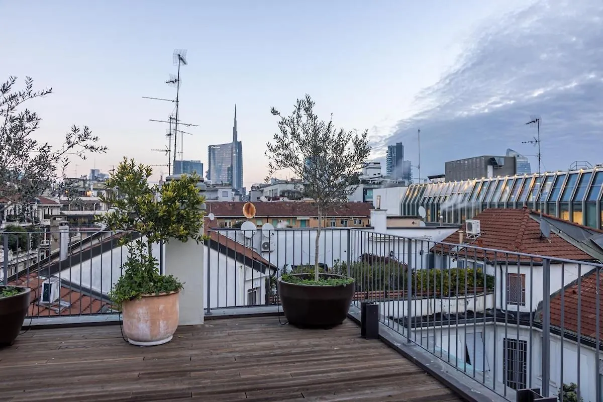 Moscova Elegance And Modern Design With Rooftop Milan 0*,
