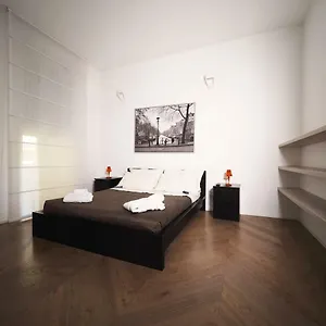  Apartment Turati 3